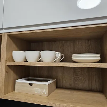 Luxusní V Centru Hradce Králové - Balkon, Wi-fi, Netflix Zdarma Apartmán