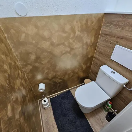 Luxusní V Centru Hradce Králové - Balkon, Wi-fi, Netflix Zdarma Hradec Králové